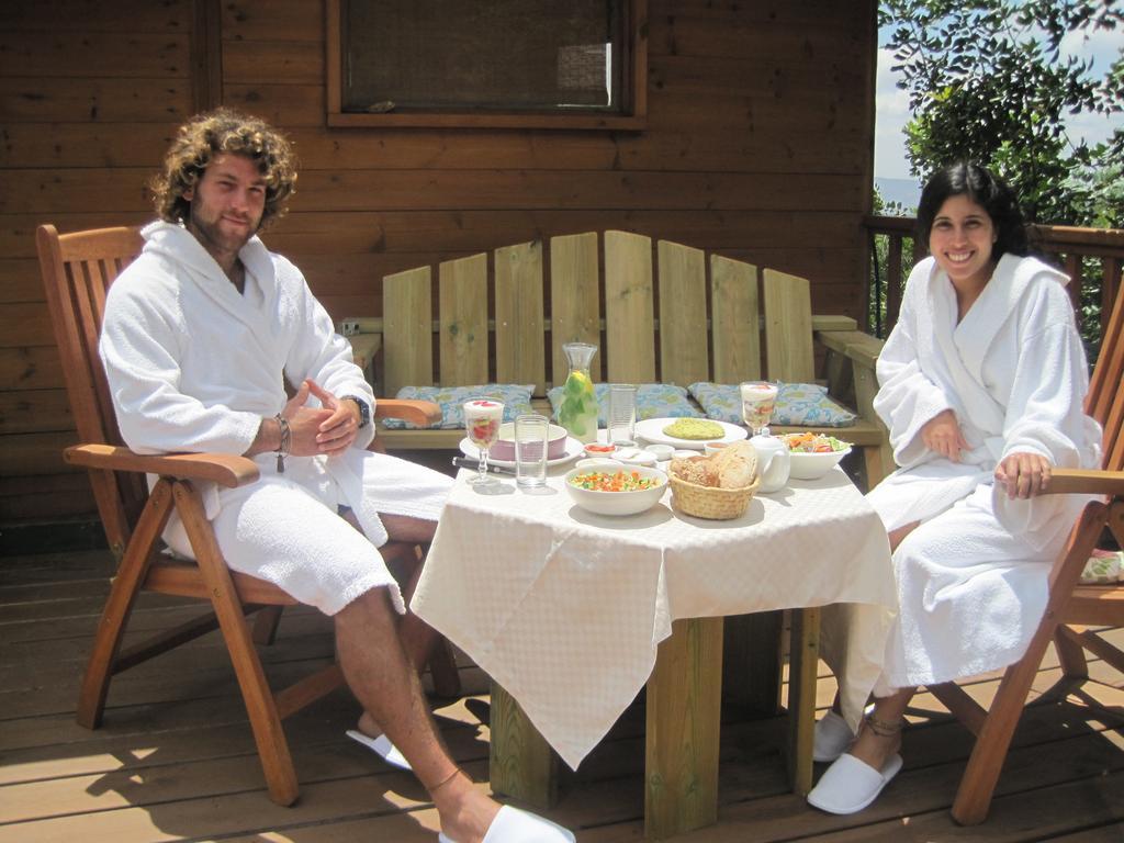Spa In The Woods - B&B In Амирим Номер фото